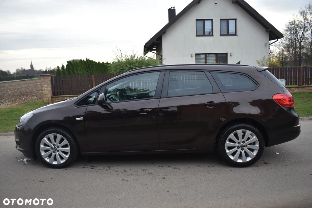 Opel Astra 1.4 Turbo Cosmo - 11