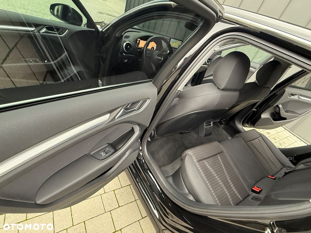 Audi A3 Sportback 2.0 TDI Sport S tronic - 12