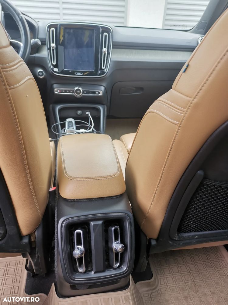 Volvo XC 40 D4 AWD Inscription - 6