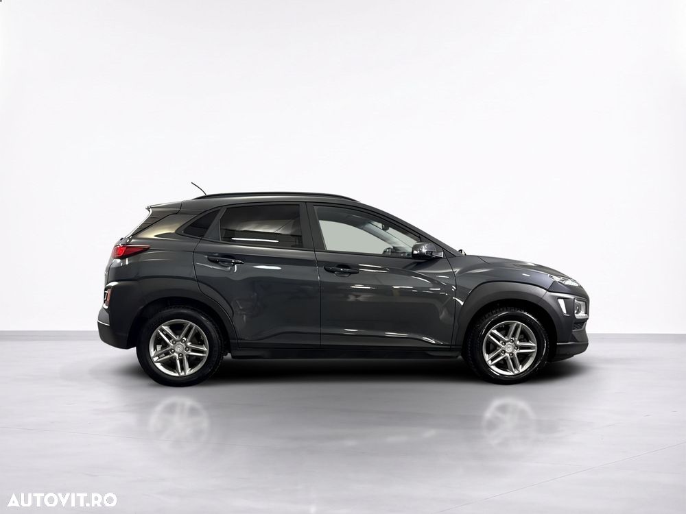 Hyundai KONA - 7
