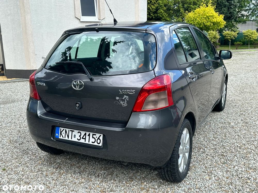 Toyota Yaris 1.4 D-4D Cool - 4