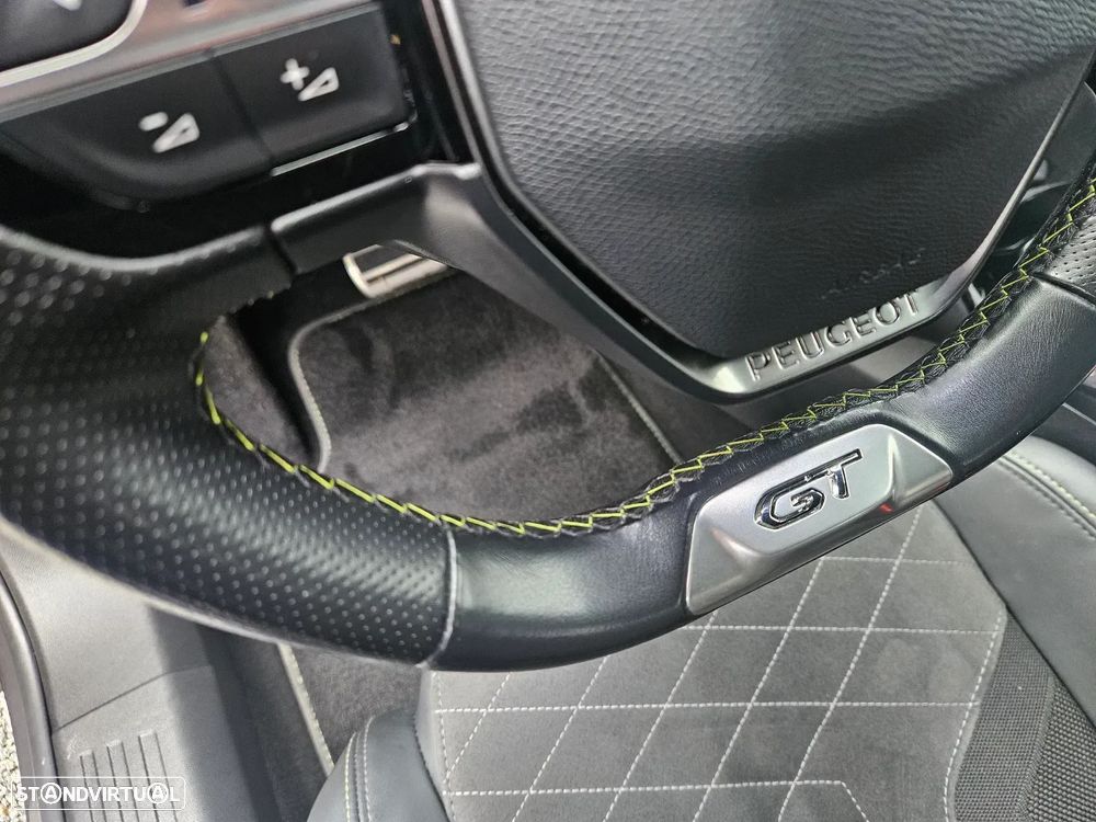 Peugeot 2008 1.2 PureTech GT EAT8 - 36