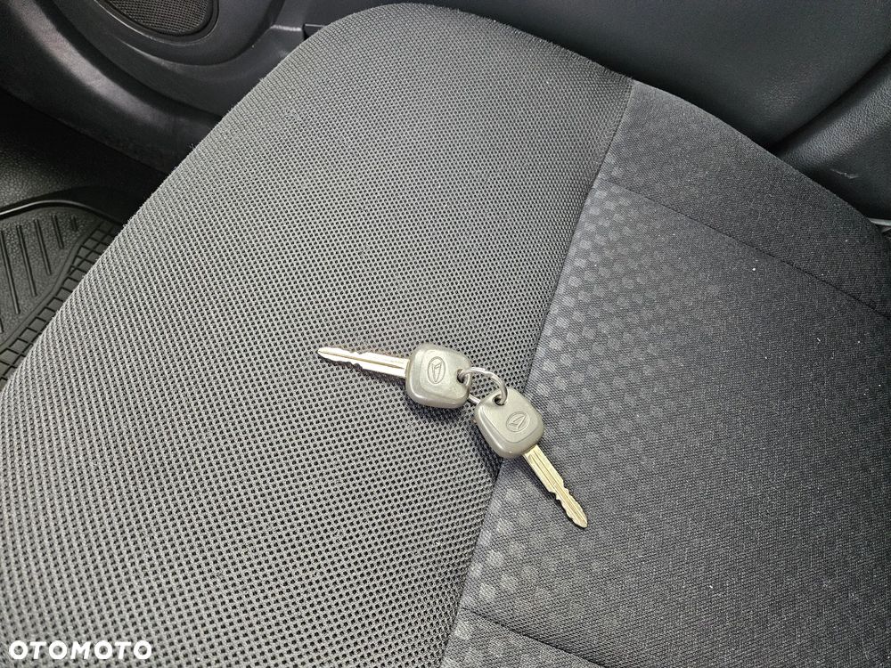 Daihatsu Materia - 23