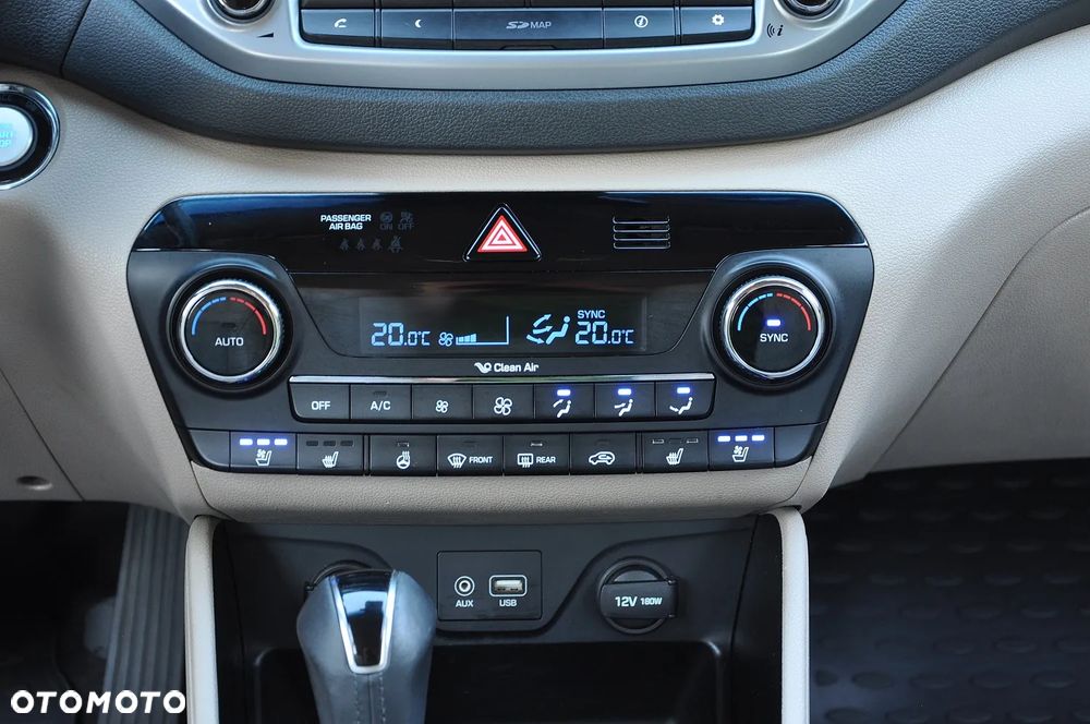 Hyundai Tucson blue 1.7 CRDi 2WD DCT Premium - 25