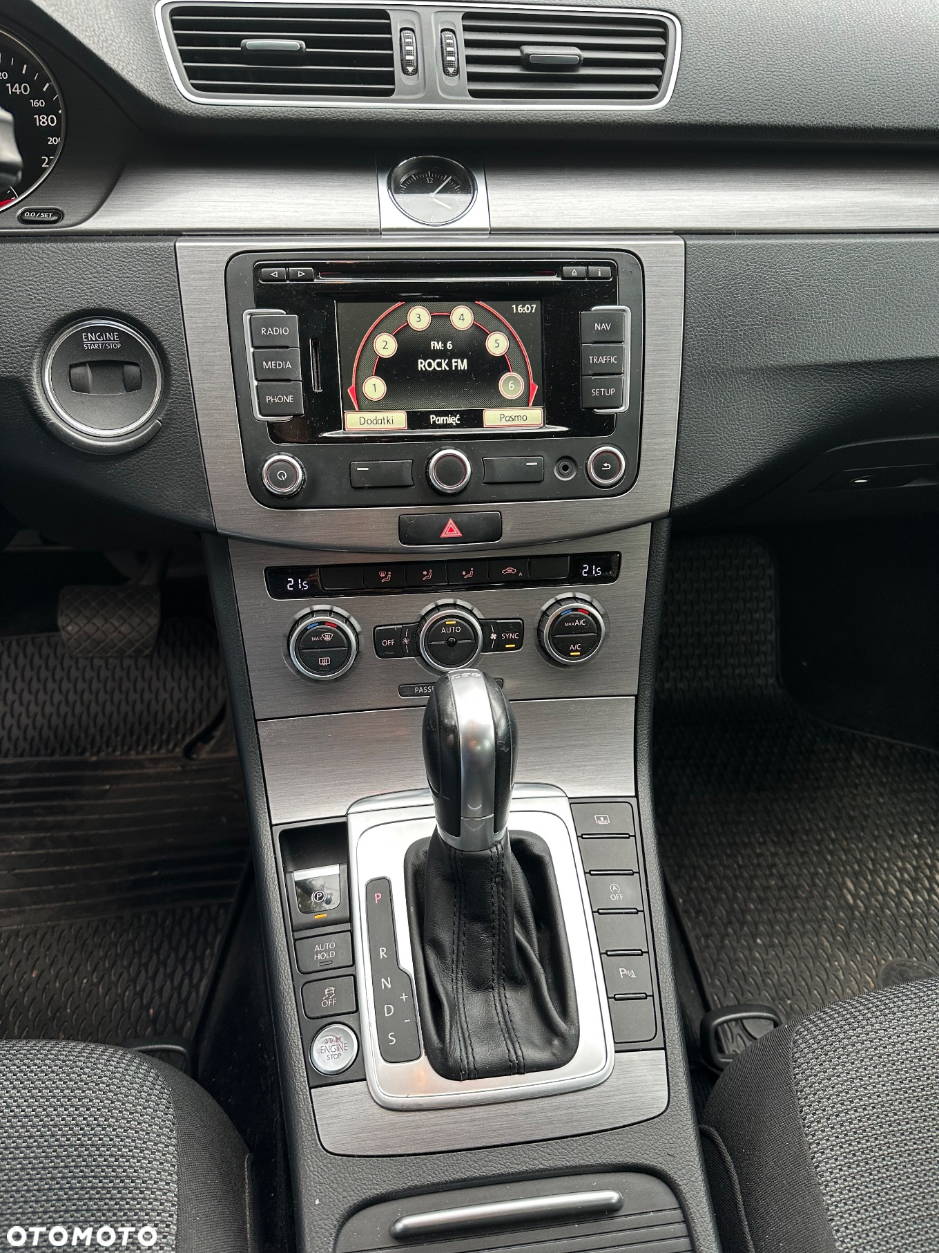 Volkswagen Passat 2.0 TDI Highline DSG - 7
