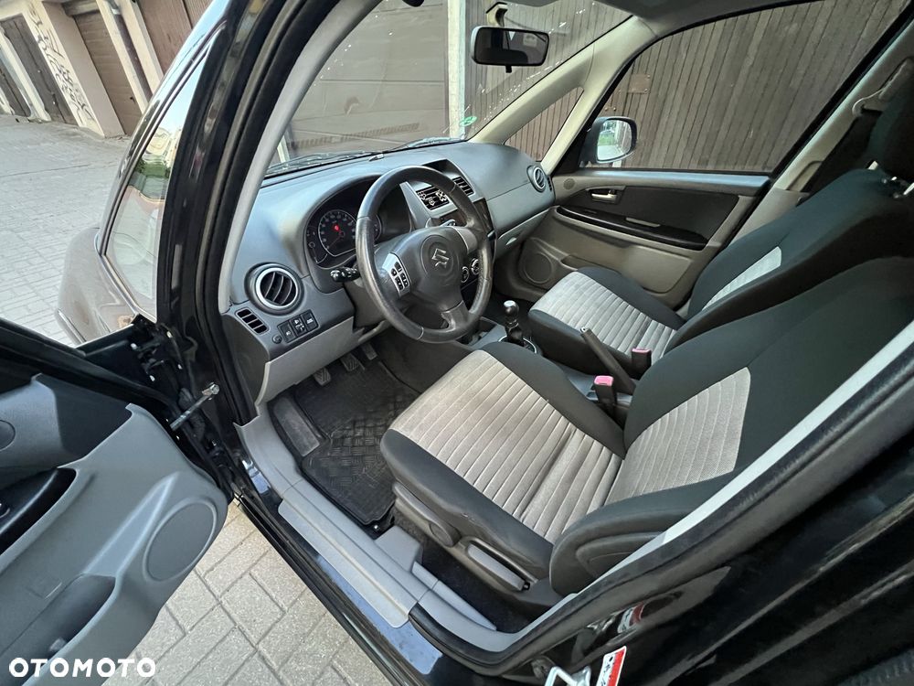 Suzuki SX4 - 7