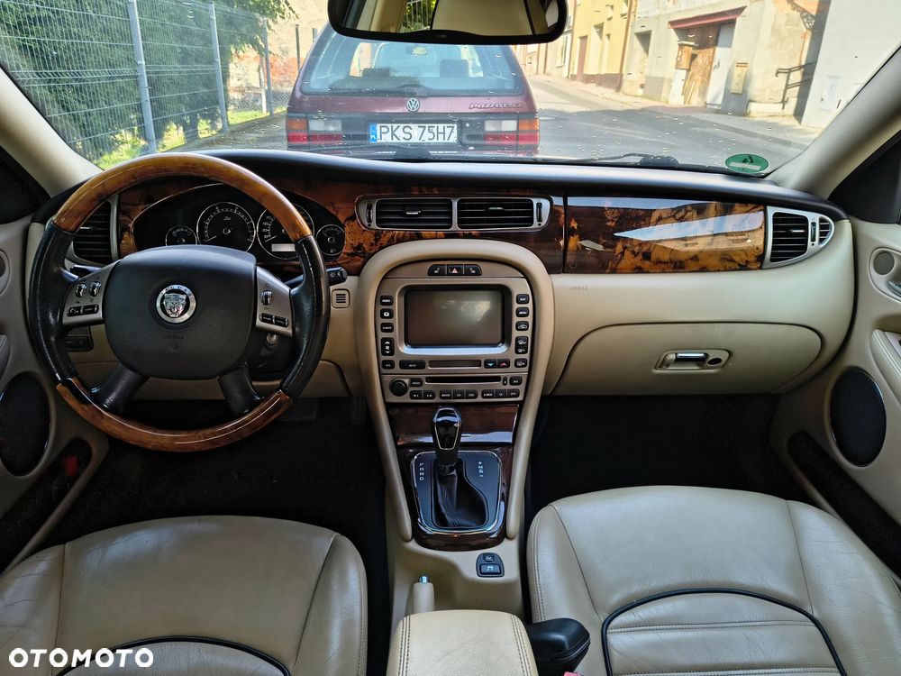 Jaguar X-Type - 9