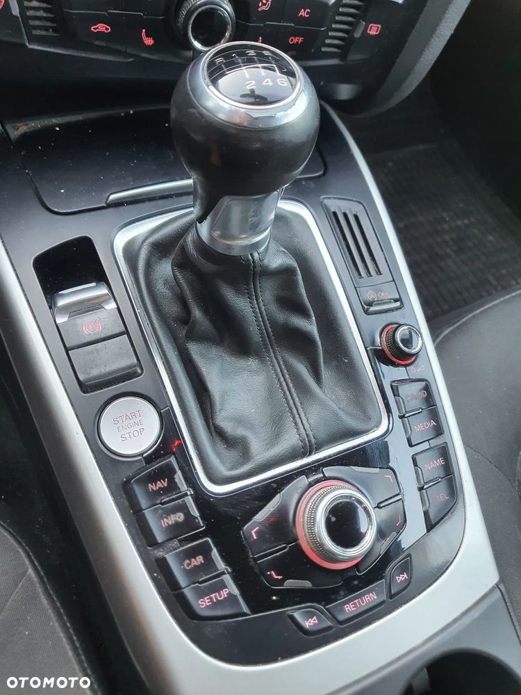 Audi A4 Avant 2.0 TDI Limited Edition - 8