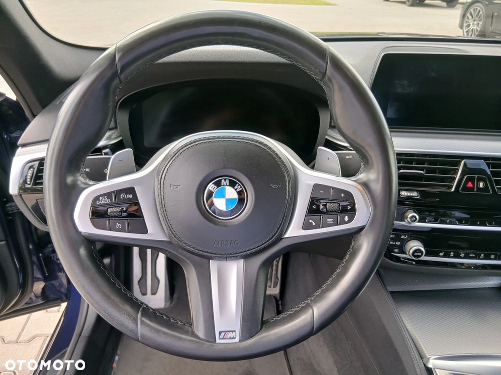 BMW Seria 5 518d M Sport sport - 15