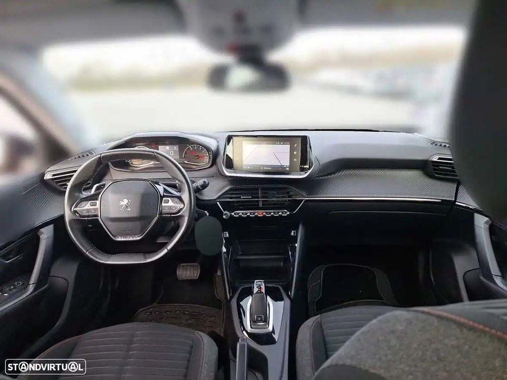Peugeot 2008 1.2 PureTech Active Pack EAT8 - 4