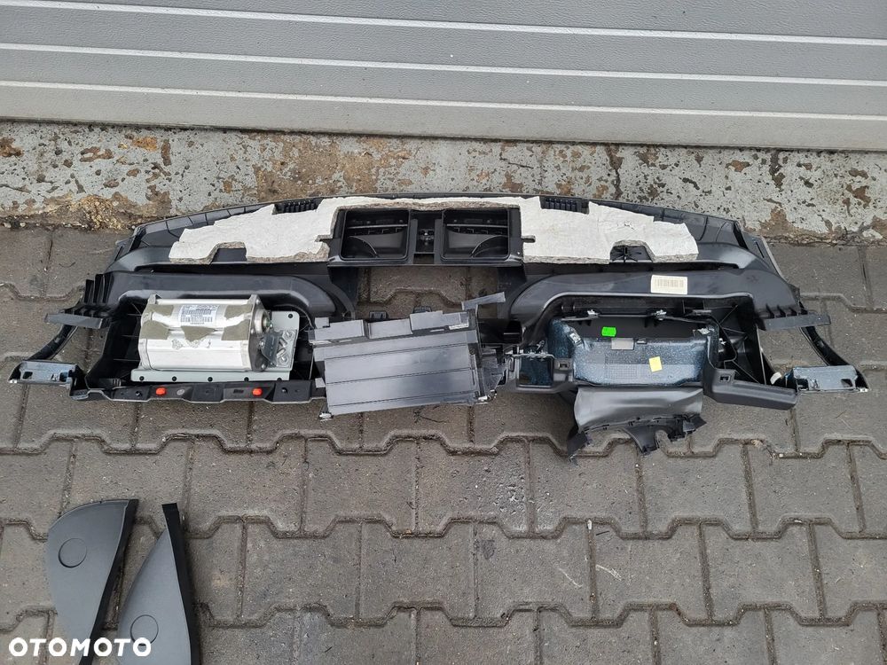 BMW E87 DESKA ROZDZIELCZA KONSOLA KOKPIT AIRBAG EUROPA - 8