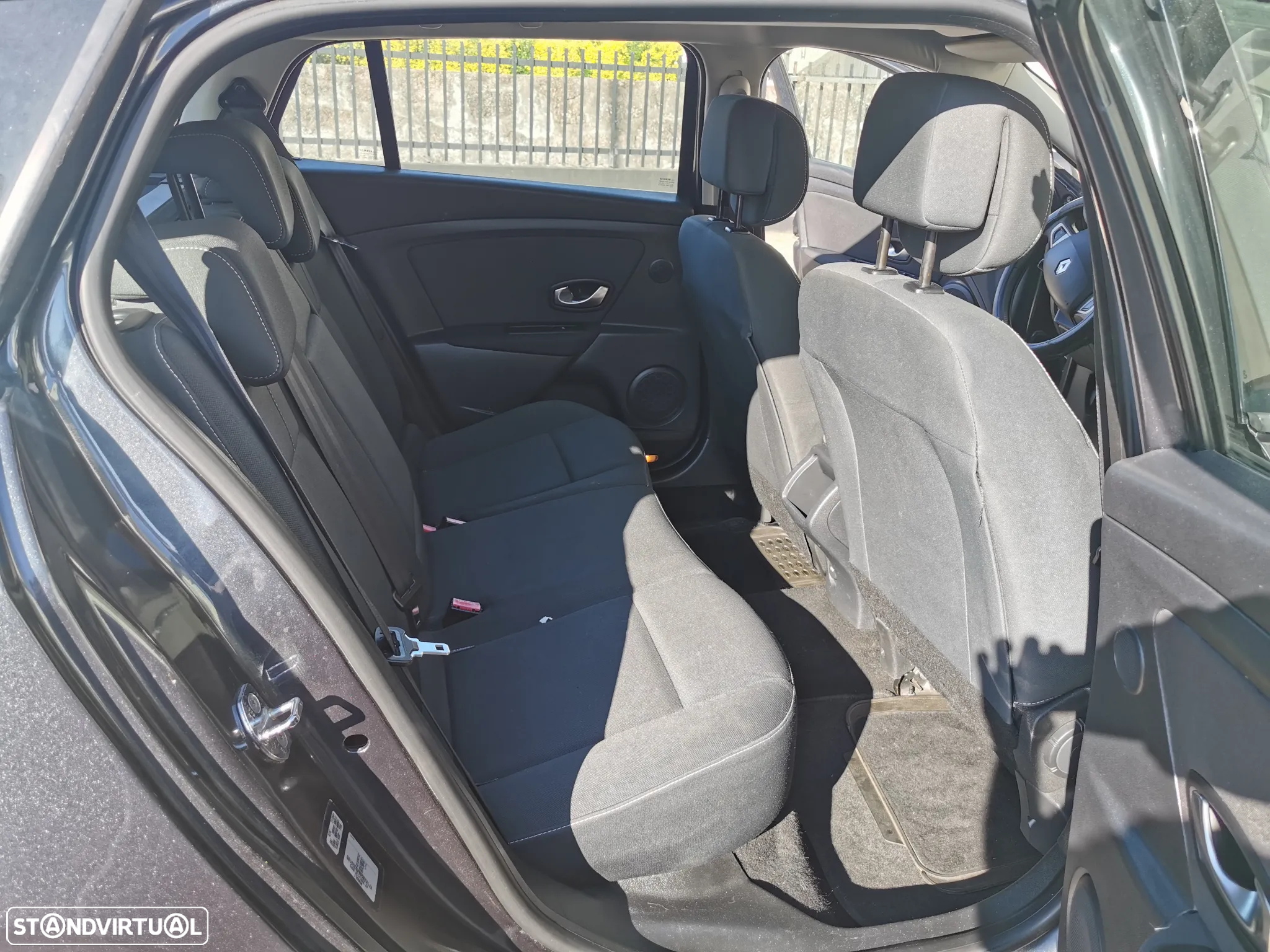 Renault Mégane Sport Tourer 1.5 dCi Dynamique S - 8