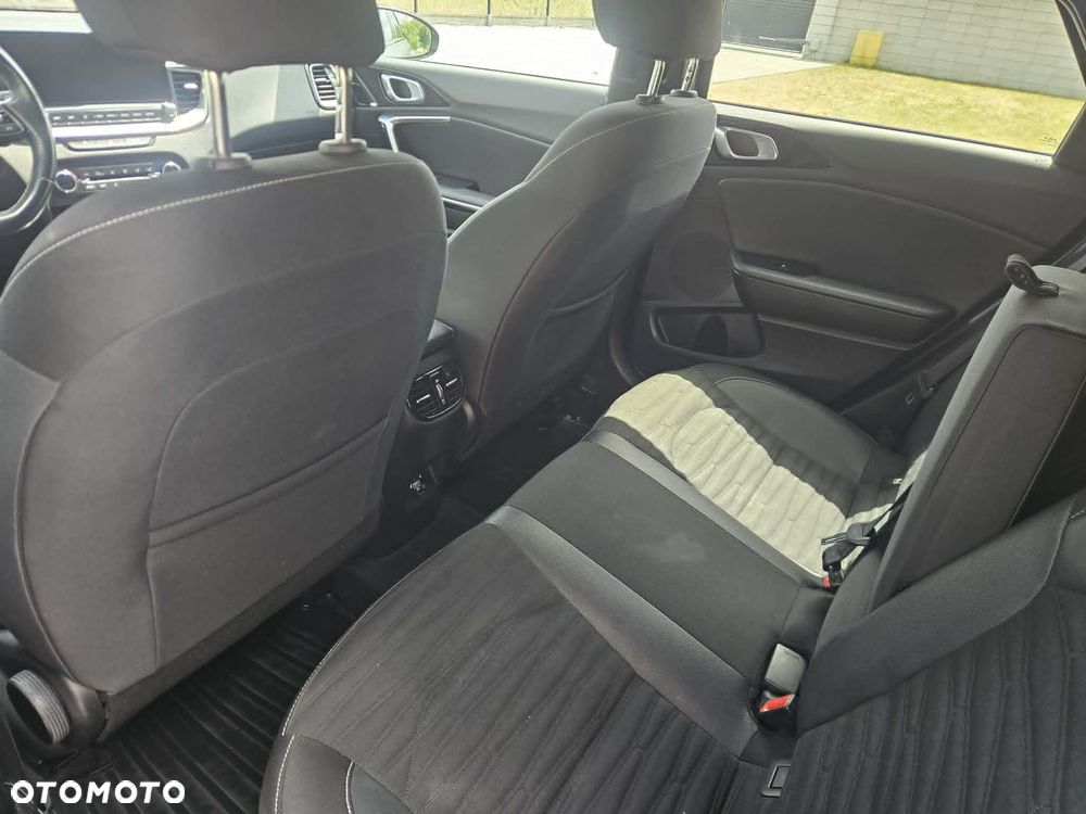 Kia ProCeed 1.5 T-GDI GT Line DCT - 9