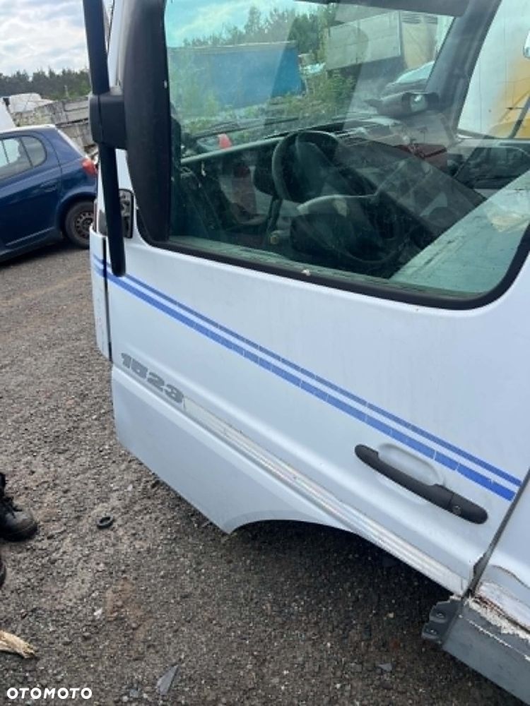 KABINA Mercedes Atego 1523 !! SYPIALNA !! EURO 3 - 11