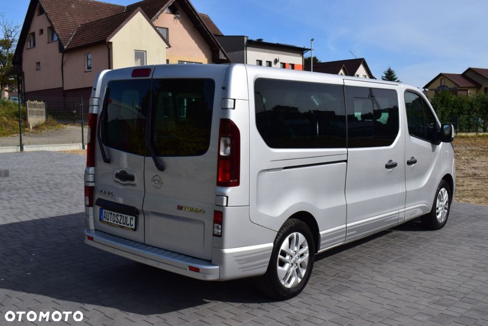 Opel Vivaro - 8