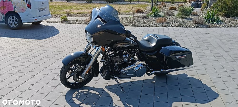 Harley-Davidson Touring Street Glide - 19