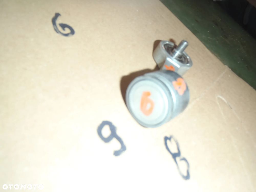 kompresor pompka zawieszenie silniczek  mocowanie tłok głowica zawór czujnik przewód wiązka kostka zbiorniczek range rover sport l320 discovery - 37