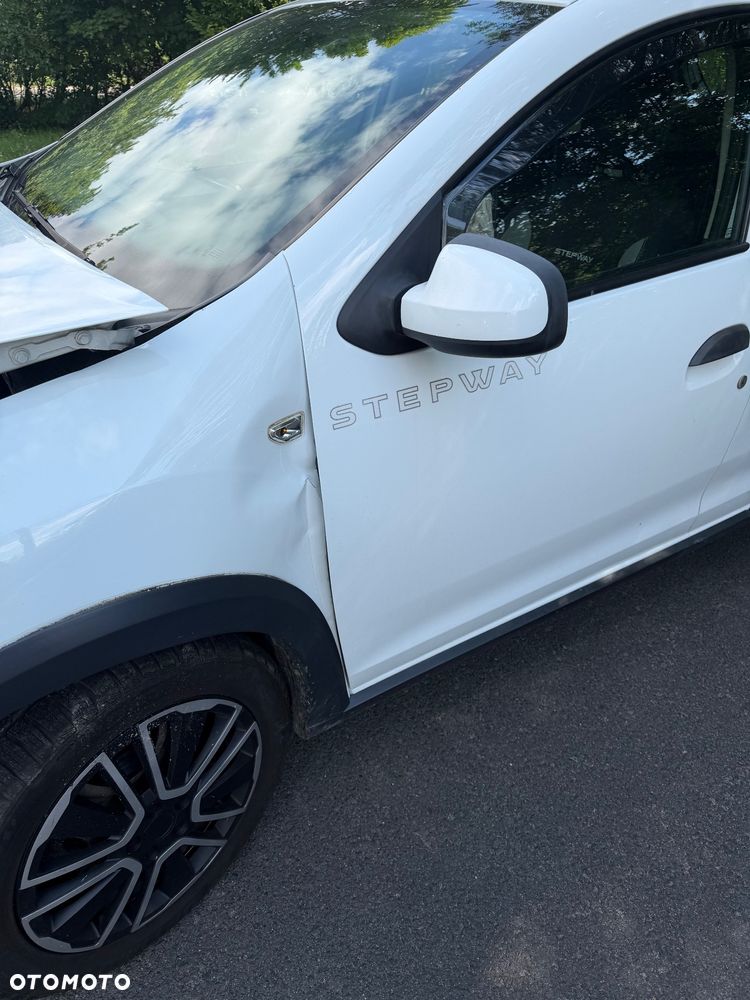 Dacia Sandero 1.5 dCi Laureate - 6