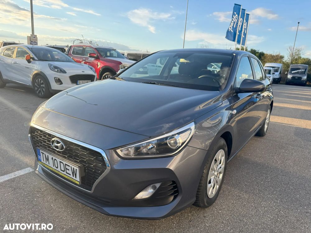 Hyundai i30 1.4 100CP 5DR M/T Classic+ - 10