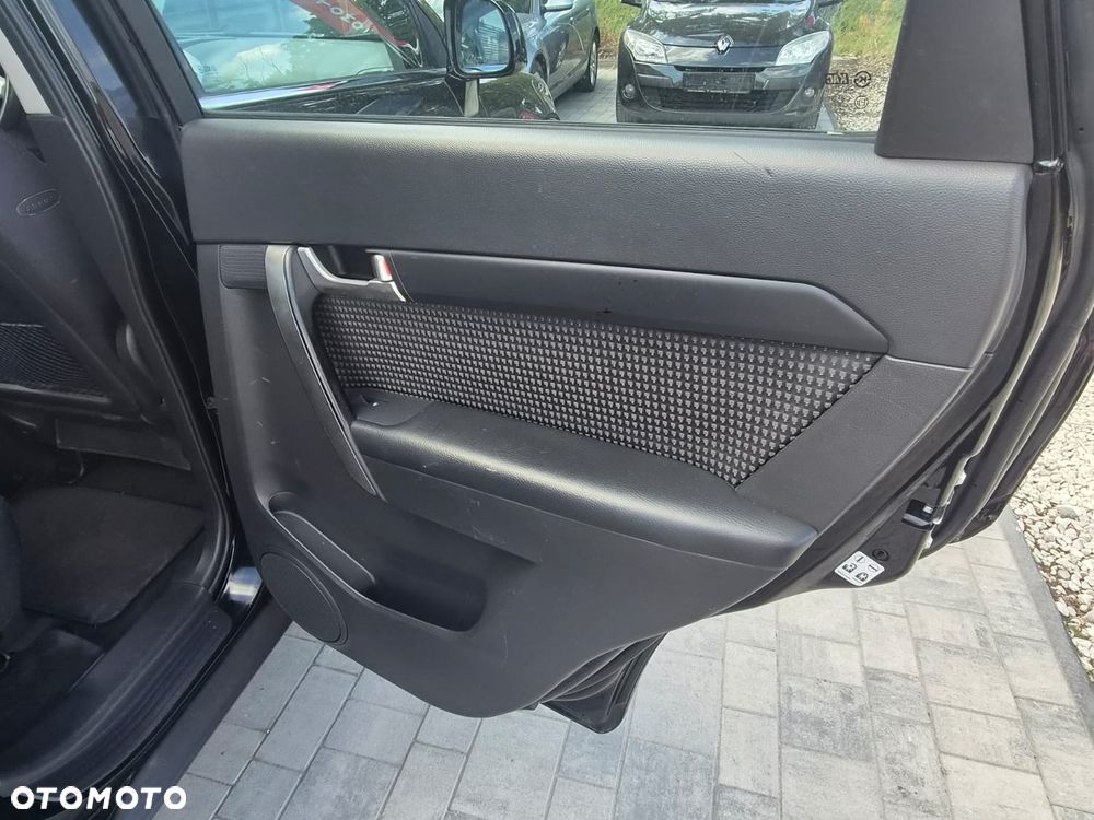 Chevrolet Captiva 2.4 4WD 7 Sitzer LT - 21