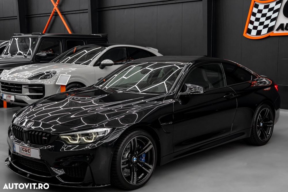 BMW M4 Coupe - 24