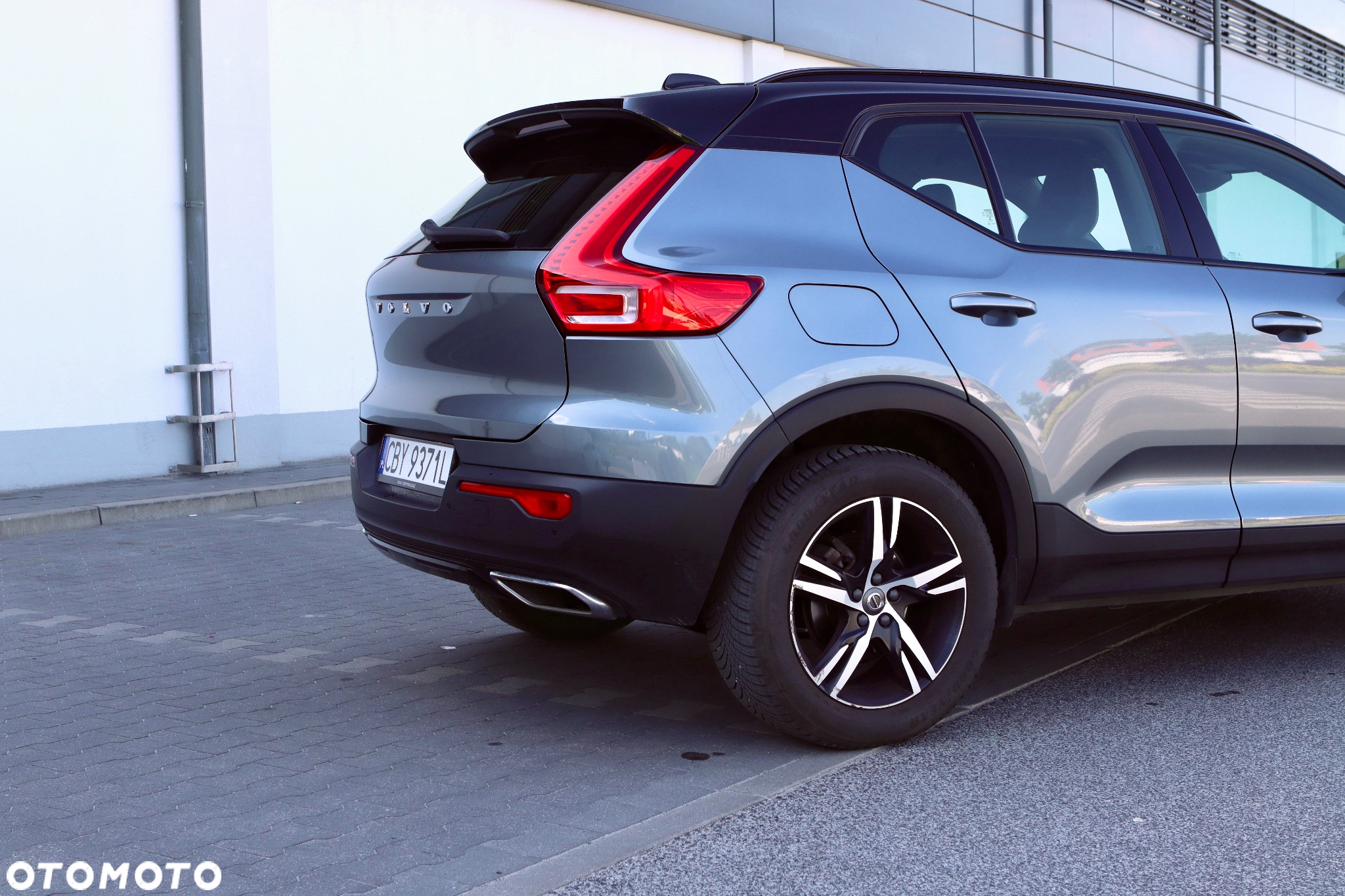 Volvo XC 40 T3 R-Design - 10