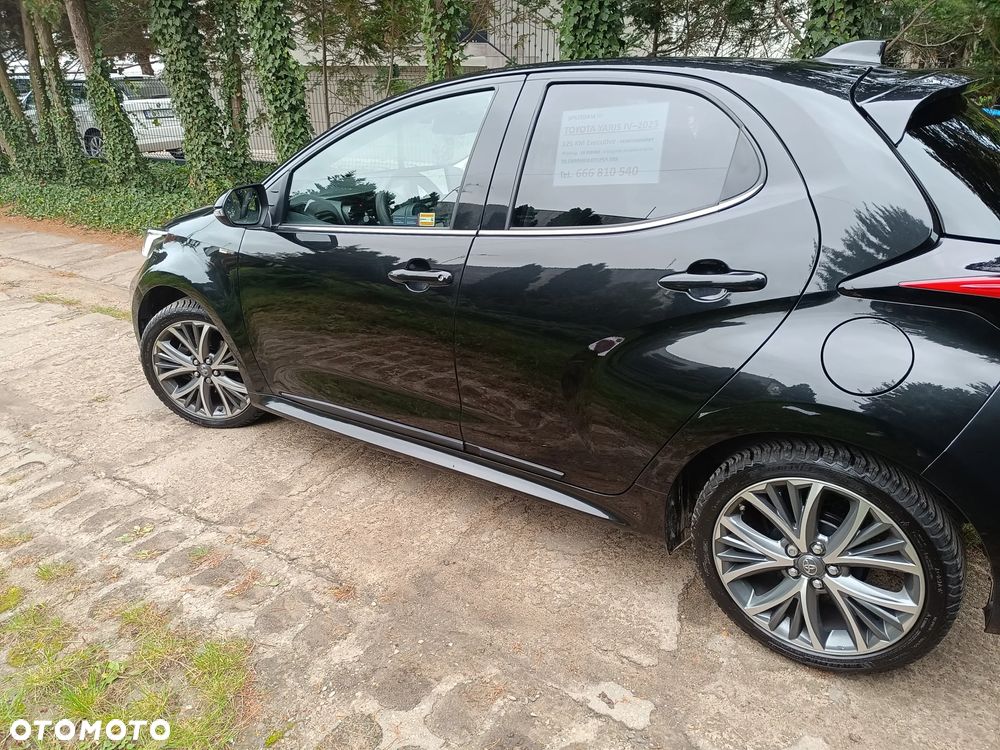 Toyota Yaris - 4