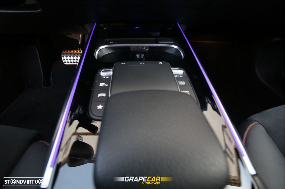 Mercedes-Benz GLA 250 e AMG Line - 26