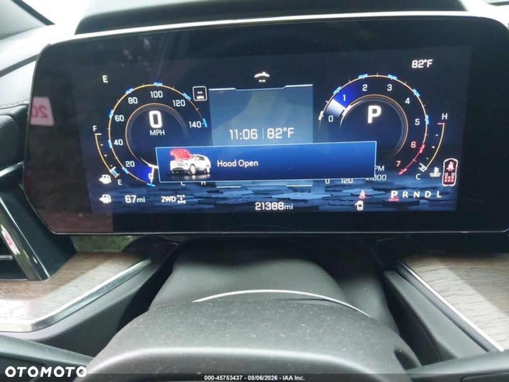 Chevrolet Suburban - 12
