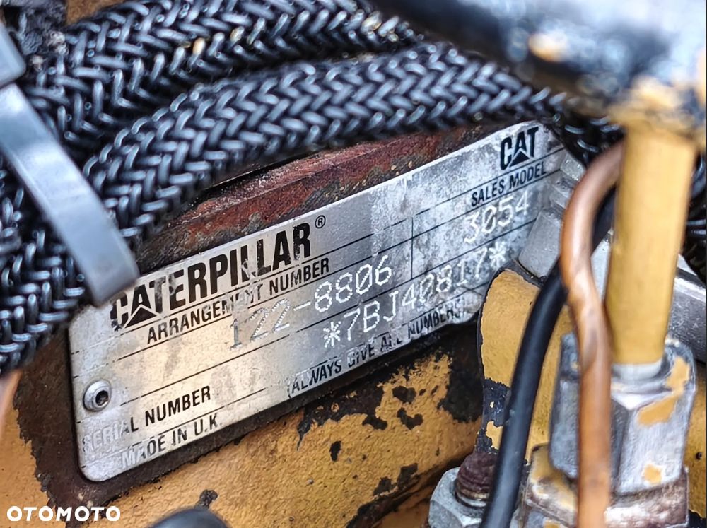 Caterpillar 438C - 8