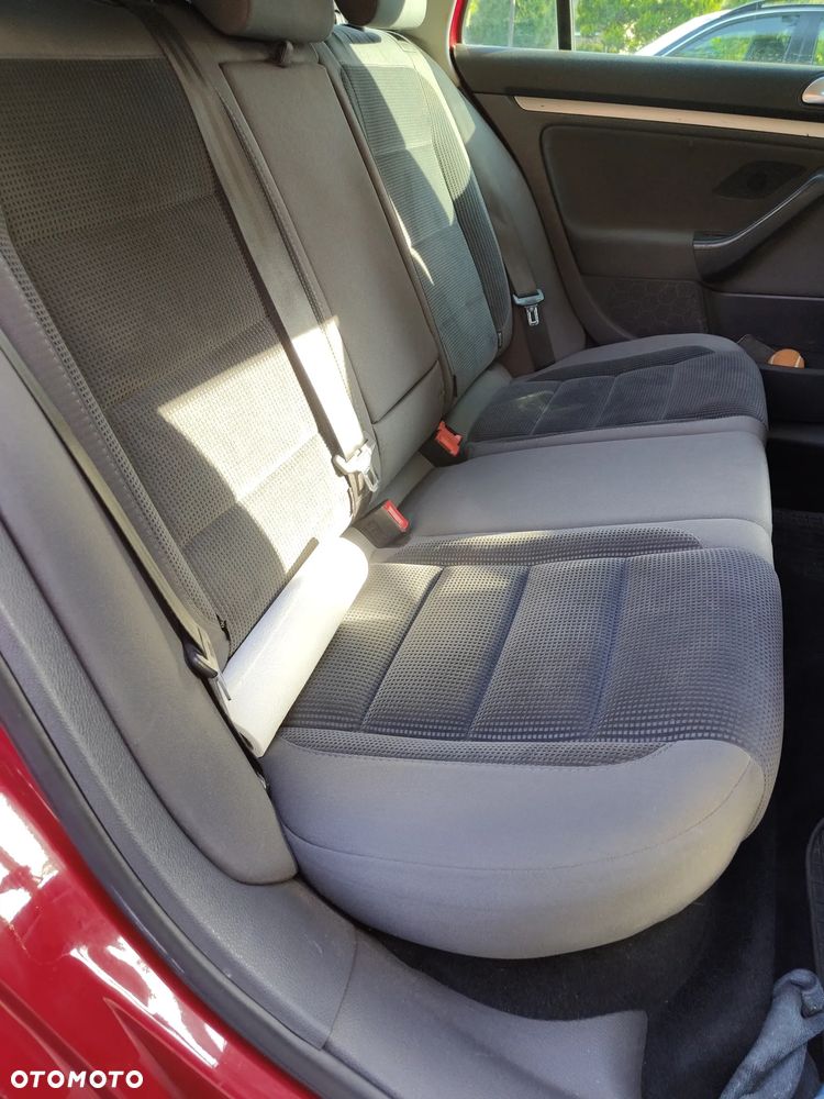 Volkswagen Golf 1.6 Comfortline - 9