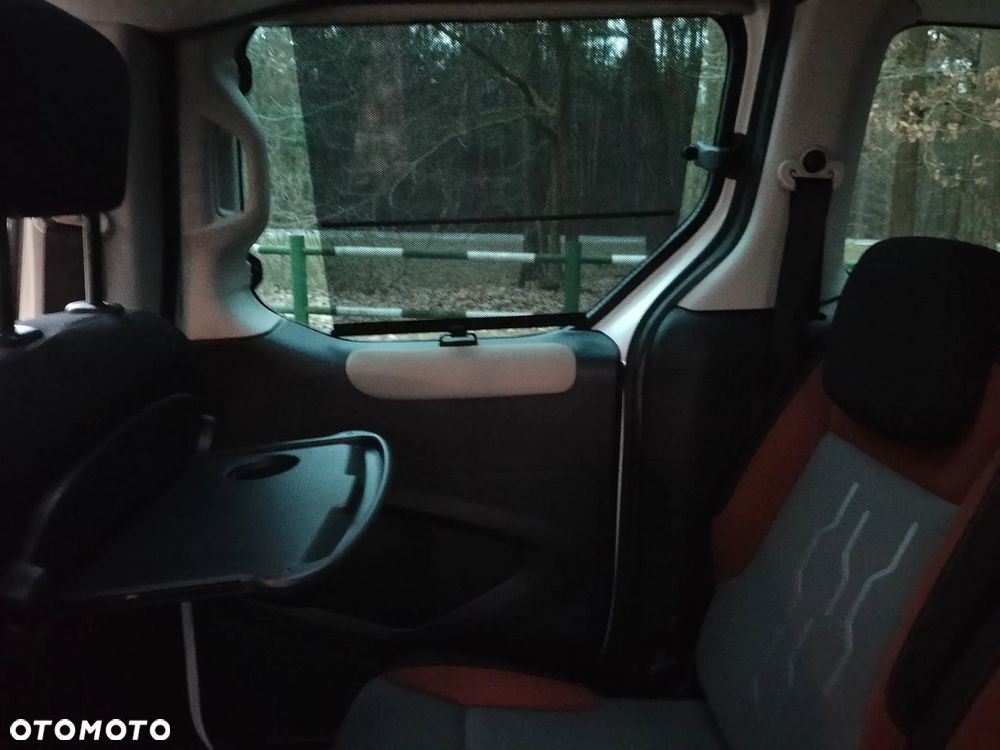 Peugeot Partner 100 Family - 24