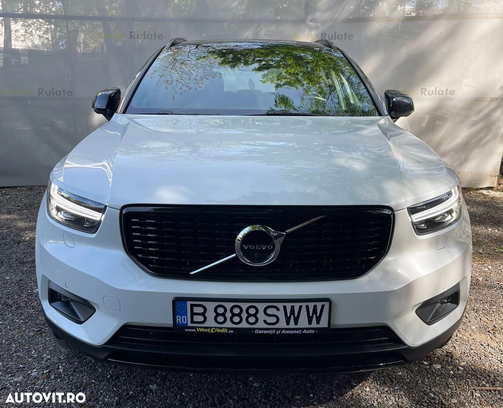 Volvo XC 40 T5 AWD R-Design - 1