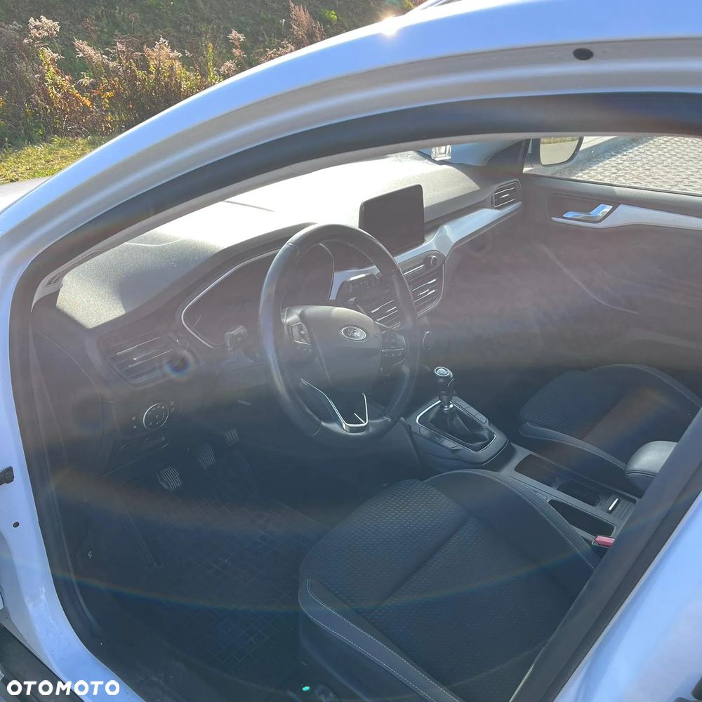 Ford Focus 1.5 TDCi DPF Start-Stopp-System Titanium - 10