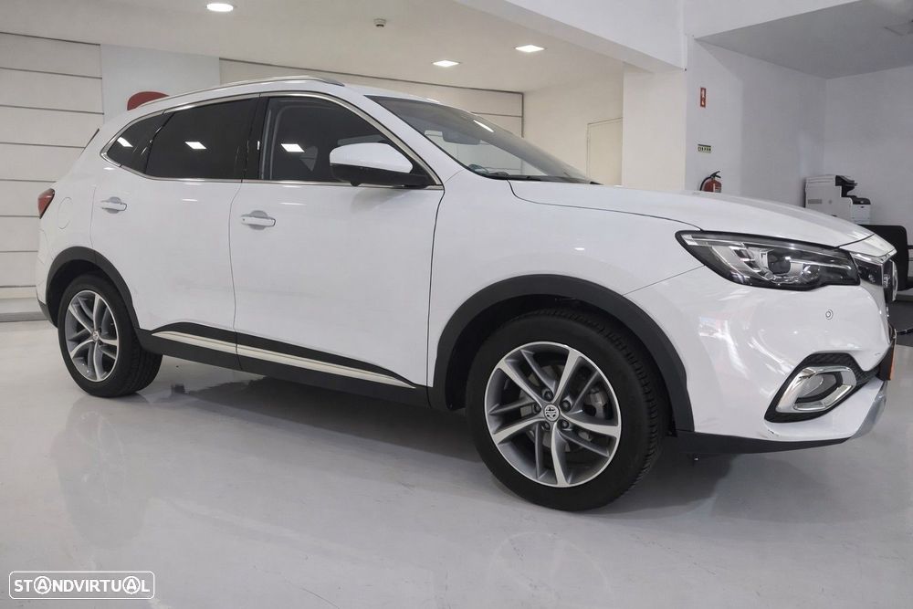 MG EHS 1.5 T-GDI Plug-in Hybrid Luxury - 4