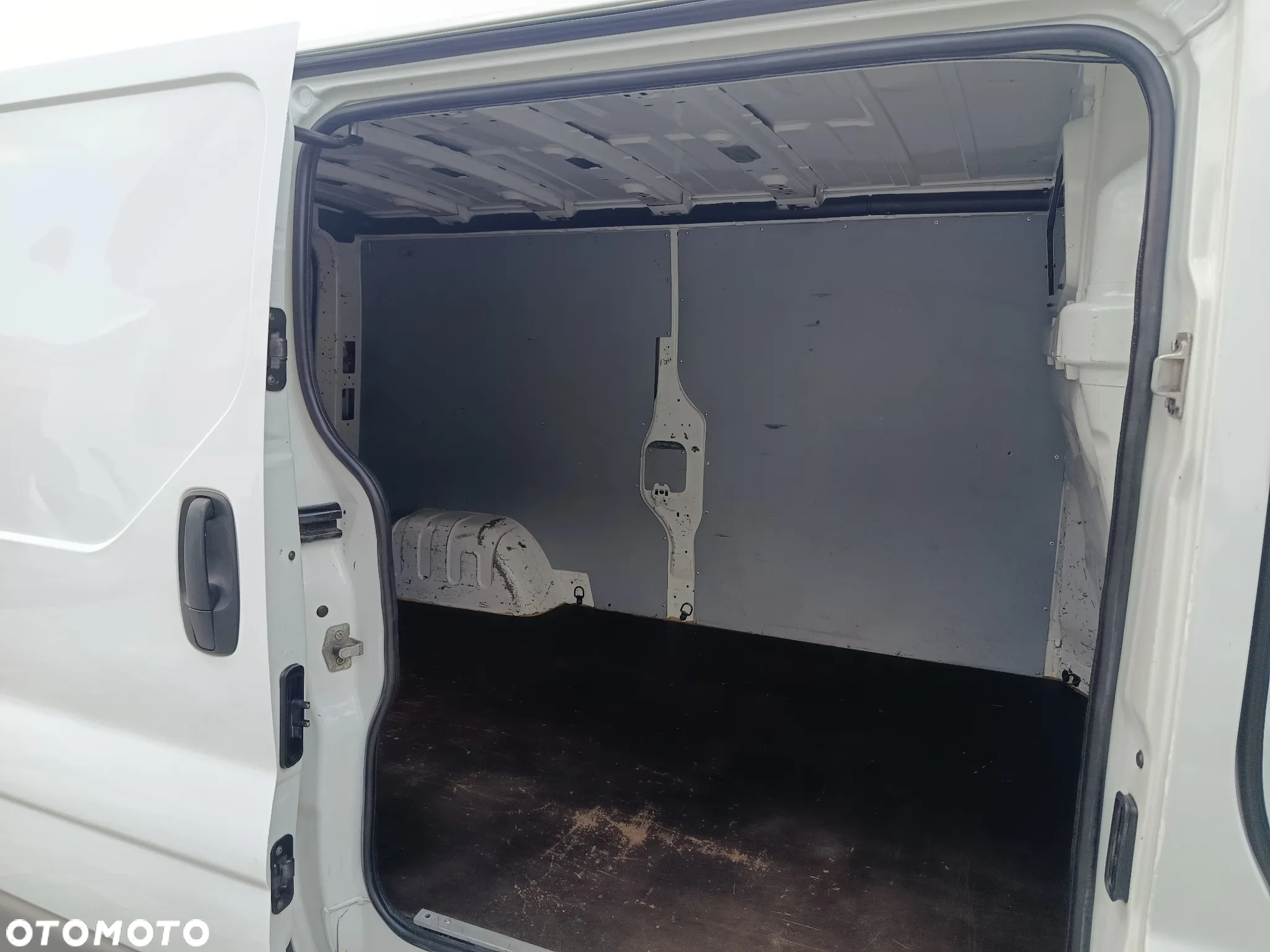 Renault Trafic Long - 17