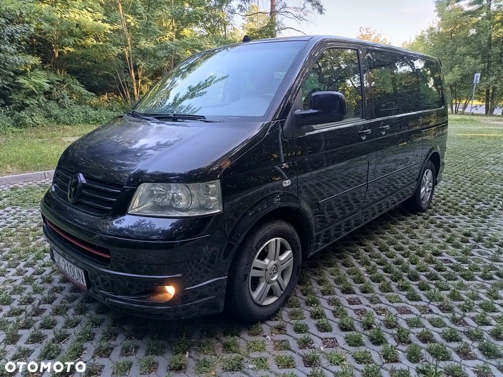 Volkswagen Multivan - 1