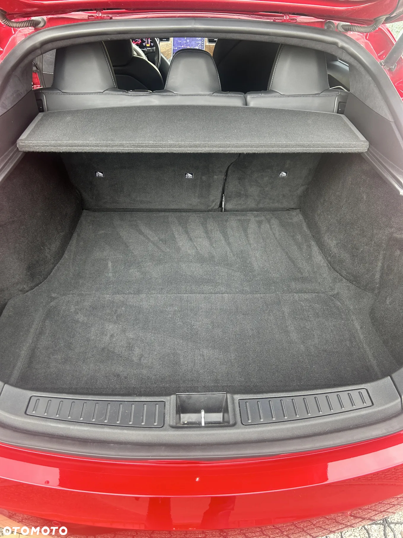 Tesla Model S Long Range - 12
