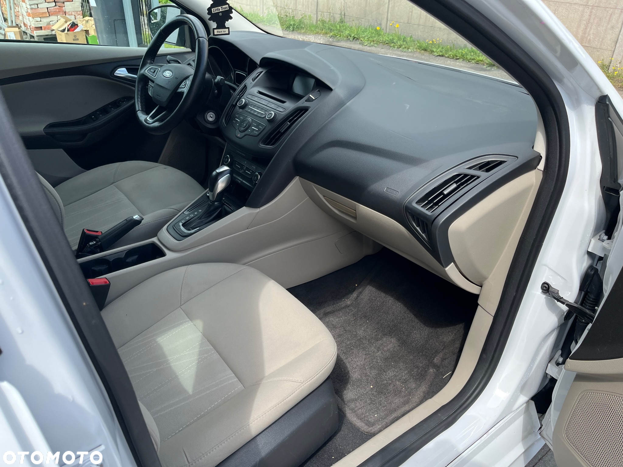 Ford Focus - 24