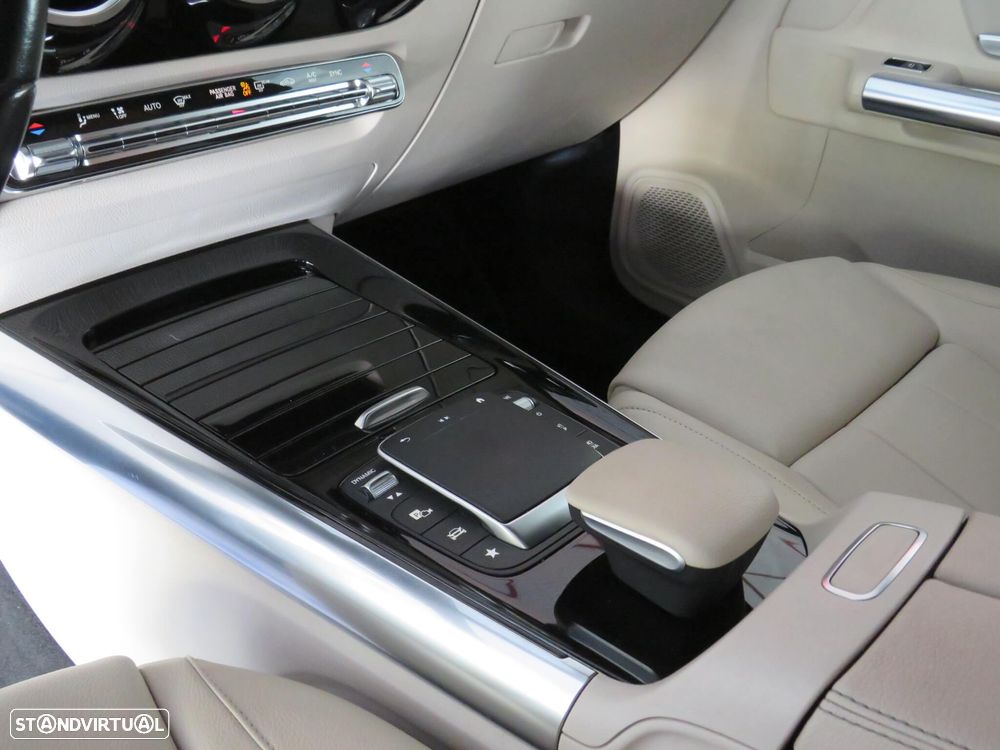 Mercedes-Benz GLA 180 d Style - 11