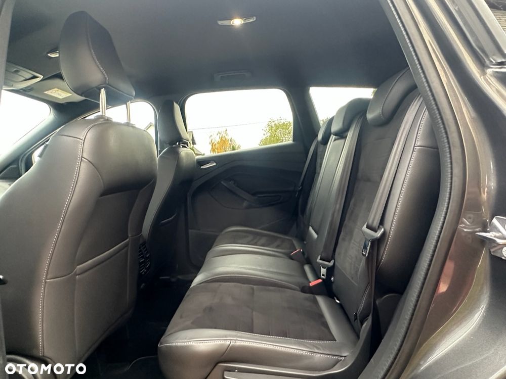 Ford Kuga 2.0 TDCi 2x4 ST-Line - 13