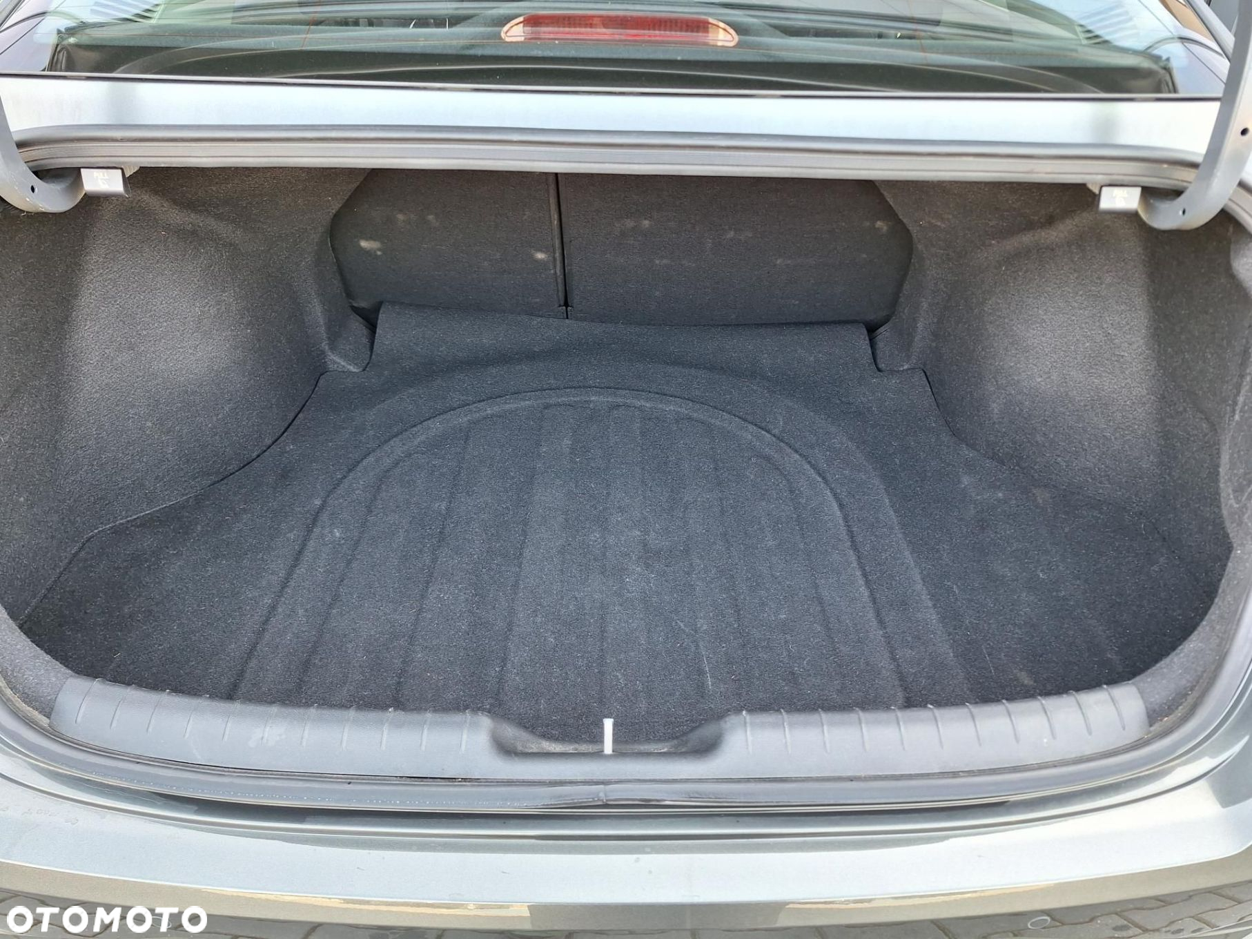 Hyundai Elantra - 29