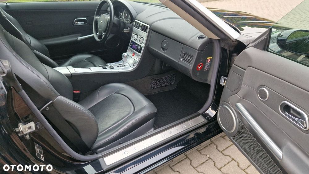 Chrysler Crossfire - 16
