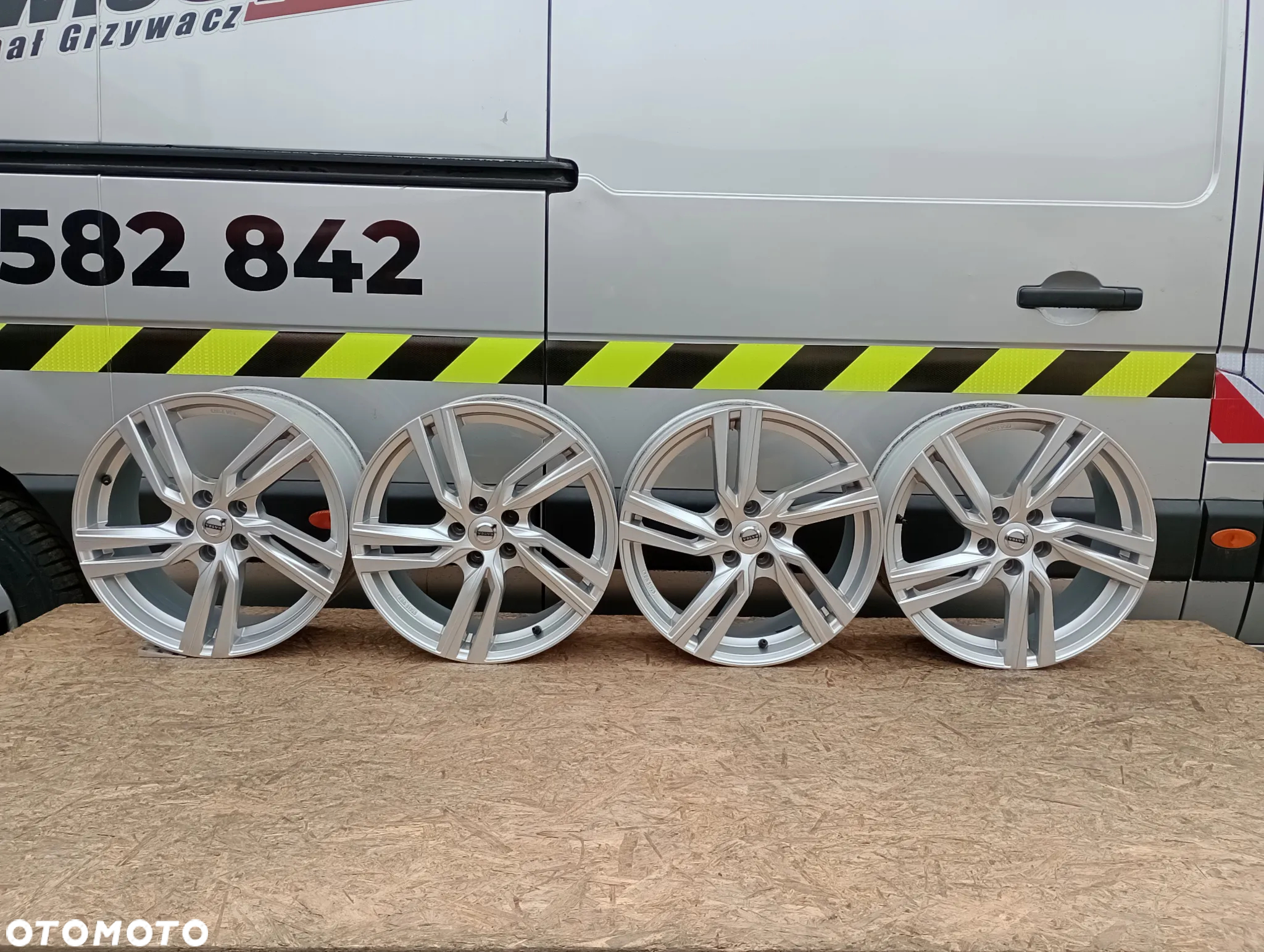 FELGI ALUMINIOWE 5x108 R18 8J ET42,5 63,4 VOLVO C30 C70 EX30 S40 S60 S80 S90 V40 V50 V60 V70 V90 XC40 XC60 XC70 XC90 - 3