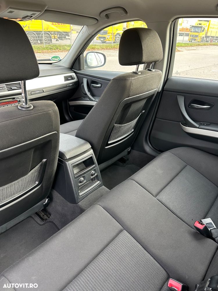 BMW Seria 3 320d DPF - 9