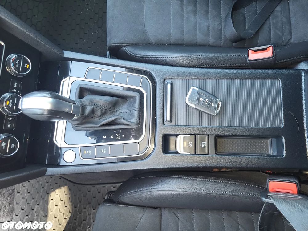 Volkswagen Passat 2.0 TDI BMT Highline DSG7 - 12