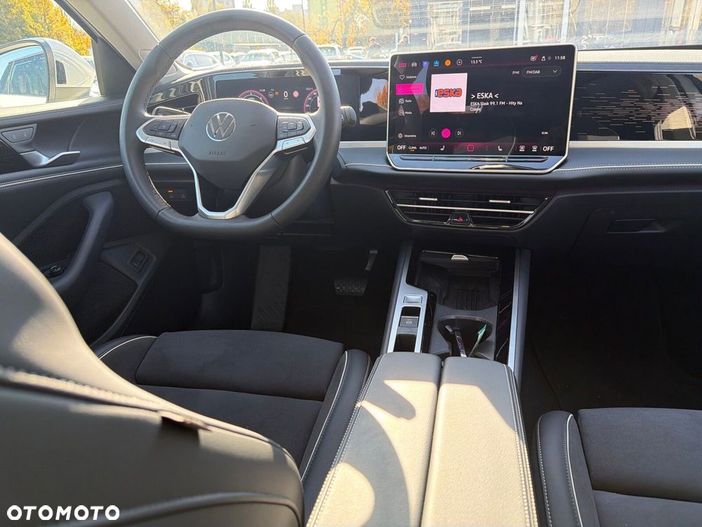 Volkswagen Passat 2.0 TDI SCR 4Mot Style DSG - 17