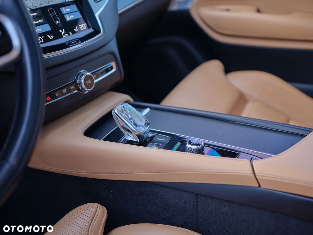 Volvo XC 90 B5 D AWD Inscription 7os - 30