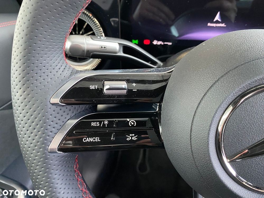 Mercedes-Benz CLA - 11