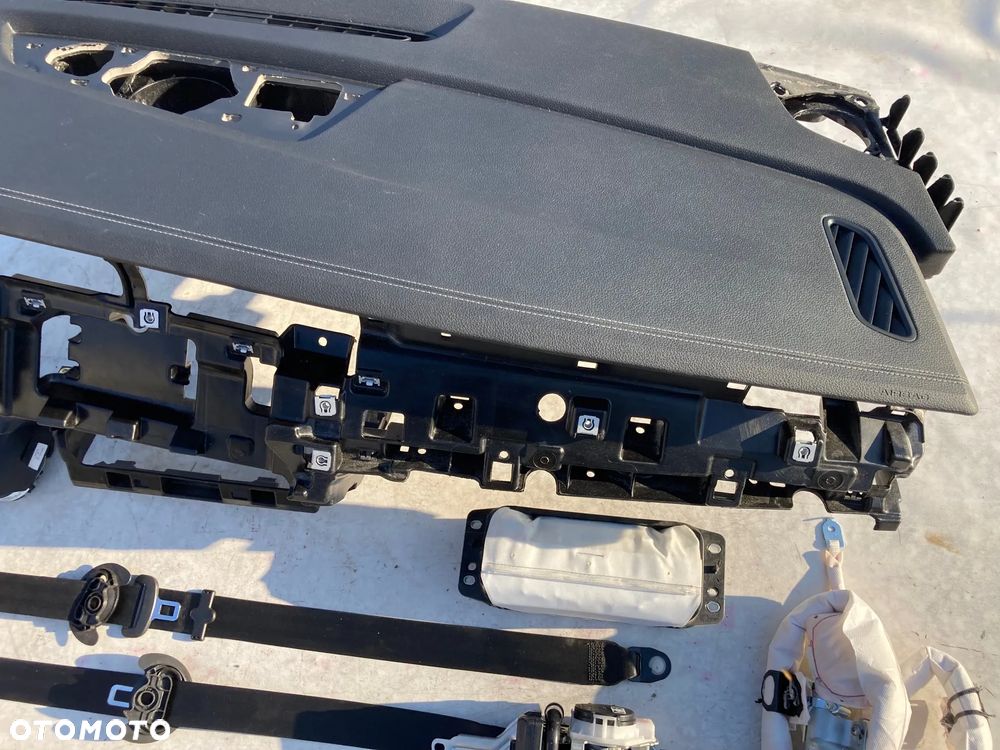 AUDI Q8 DESKA KONSOLA KOKPIT PULPIT PÓŁKA PARAPET AIRBAG PODUSZKI POWIETRZNE KIEROWCY PASAŻERA PASY PAS KURTYNA KURTYNY FOTELA W FOTEL    NOWE NEW NEU NEV   WYMIANA OD RĘKI NA MAGAZYNIE  Raz2 !!! - 9